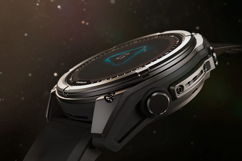 Garmin Fenix 8 Solar là chiếc đồng hồ đầu tiên của dòng Fenix được tích hợp loa và micro