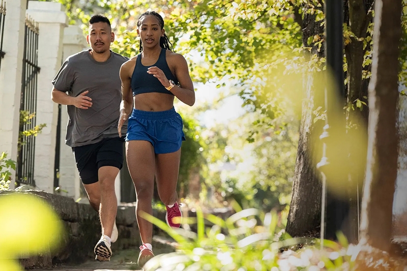 Garmin vừa ra mắt hai mẫu đồng hồ GPS mới nhất