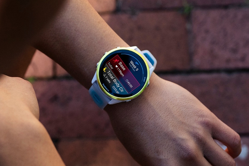 Garmin Forerunner 570 42mm được trang bị cảm biến Elevate V5 thế hệ mới