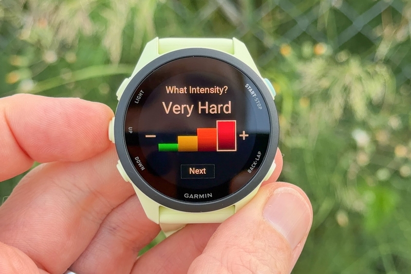 Đánh giá Garmin Forerunner 70 ảnh 20