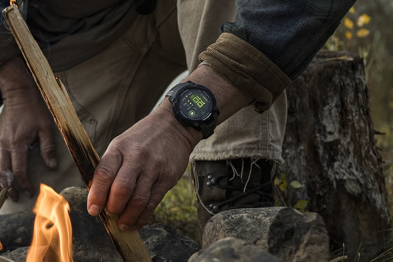 Garmin Instinct 3 AMOLED 45mm hỗ trợ hơn 30 chế độ thể thao khác nhau