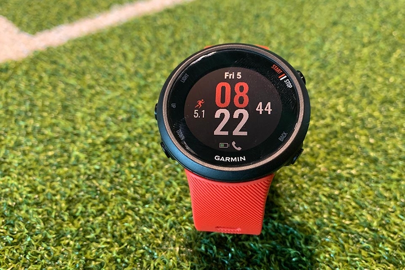 So sánh Garmin Swim 2 với Garmin Forerunner 45 - 06