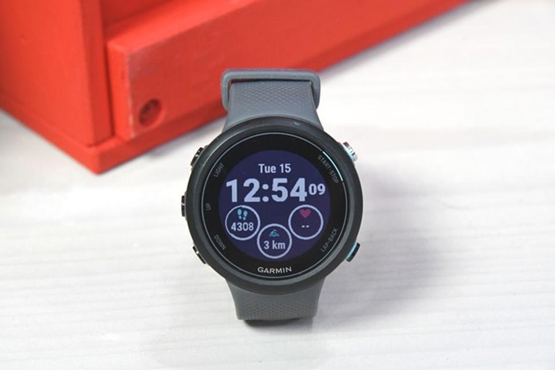 So sánh Garmin Swim 2 với Garmin Forerunner 45 - 07