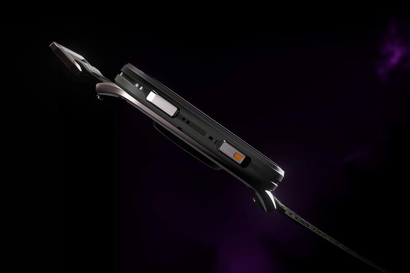 Khung máy được chế tạo từ chất liệu titan cao cấp