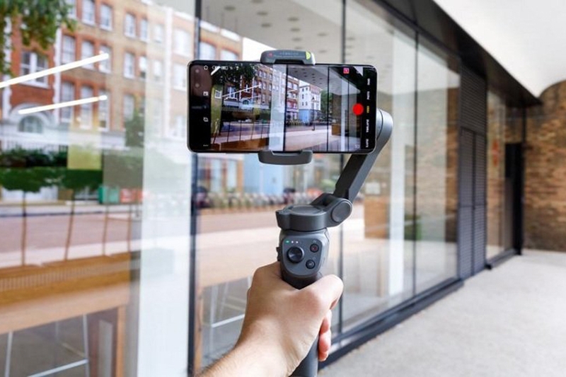 Gimbal là thiết bị chống rung được trang bị động cơ và cảm biến