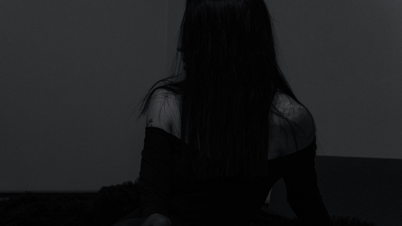 Hình nền đen buồn (6)