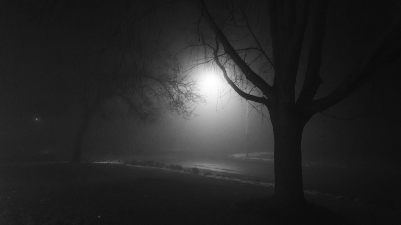 Hình nền đen buồn (8)