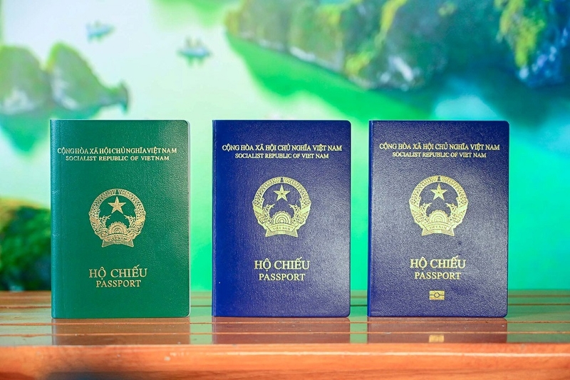 Hộ chiếu gắn chip điện tử và Hộ chiếu không gắn chip