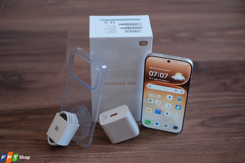 Trên tay Honor 600 chính hãng Việt Nam ảnh 1