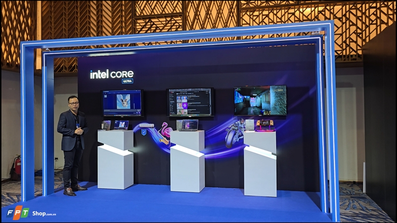 Tại đây, các chuyên gia của Intel giới thiệu về hiệu năng và AI của Intel Core Ultra 200V Series.