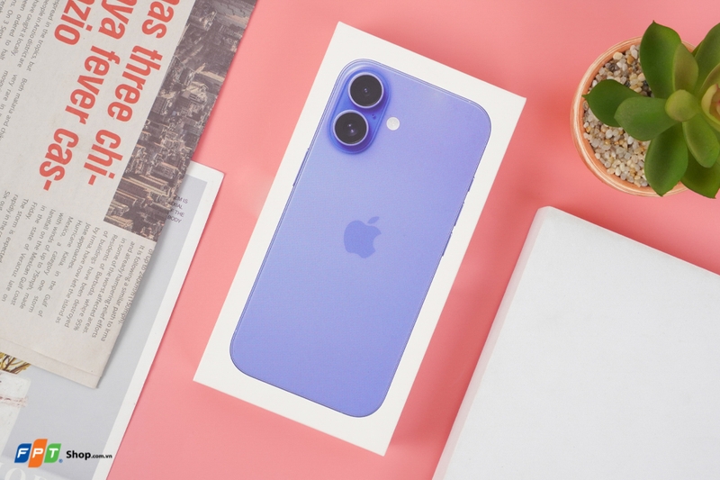 Đập hộp iPhone 16 - 01