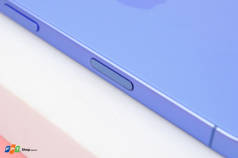 Đập hộp iPhone 16 - 07