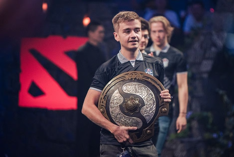 Khiên Aegis Dota 2 2.png