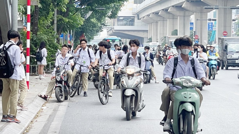 Không đội mũ bảo hiểm phạt bao nhiêu 2026 3