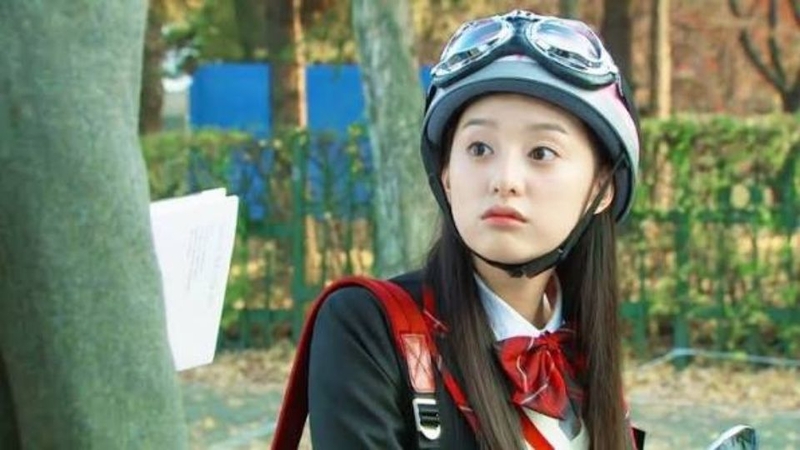 Kim Ji Won 2