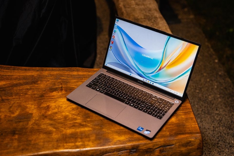 Laptop Colorful Rimbook L1 i5