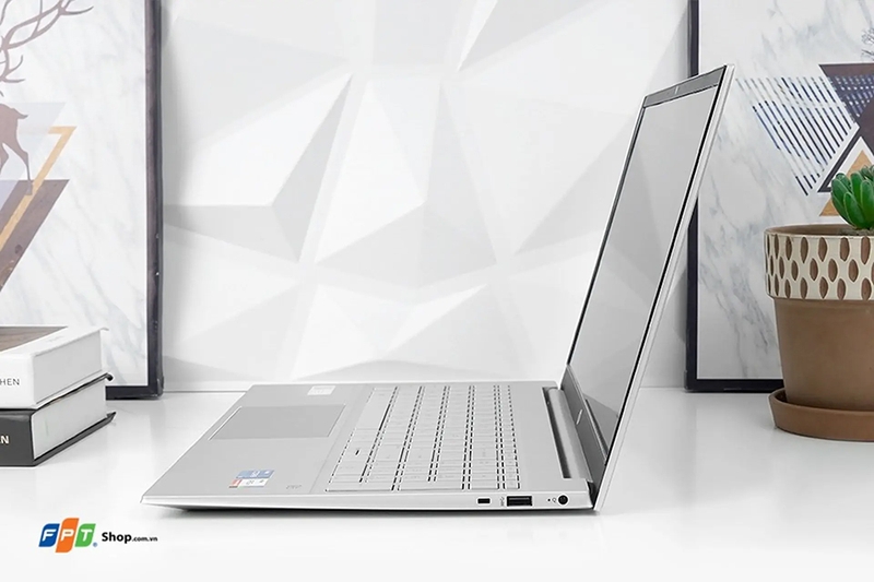 Đánh giá HP Pavilion 15 - 02