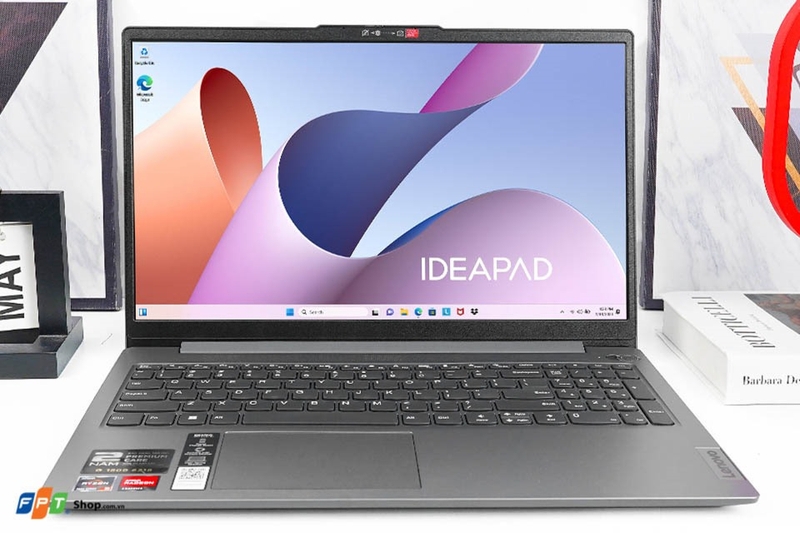 Lenovo Ideapad Slim 3 15ABR8 được trang bị bộ vi xử lý AMD Ryzen 5 7430U
