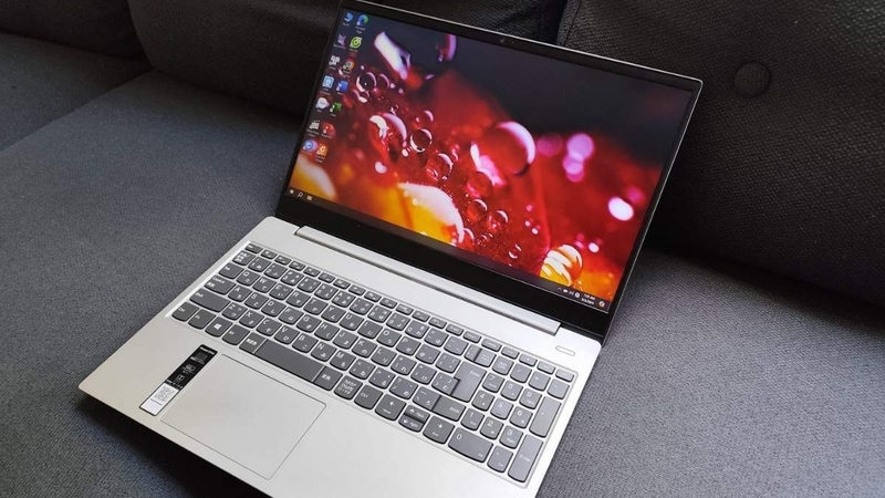 Laptop RAM 8GB chơi được game gì 1.jpg