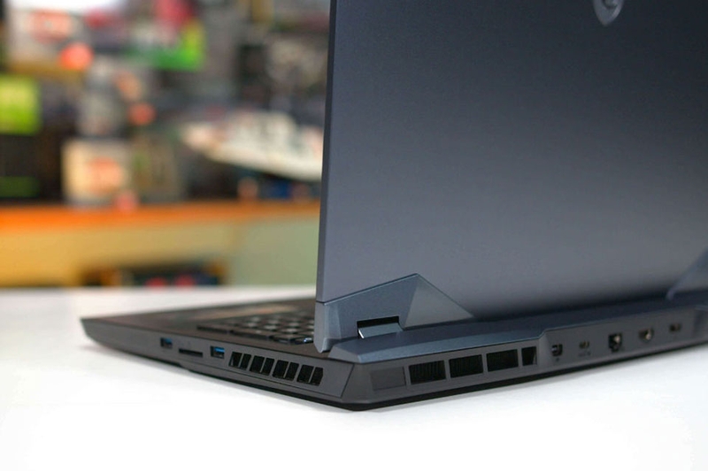 Laptop RTX 3080 16 GB - 05