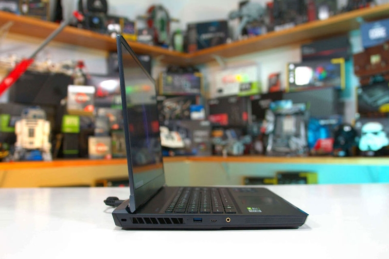 Laptop RTX 3080 16 GB - 06