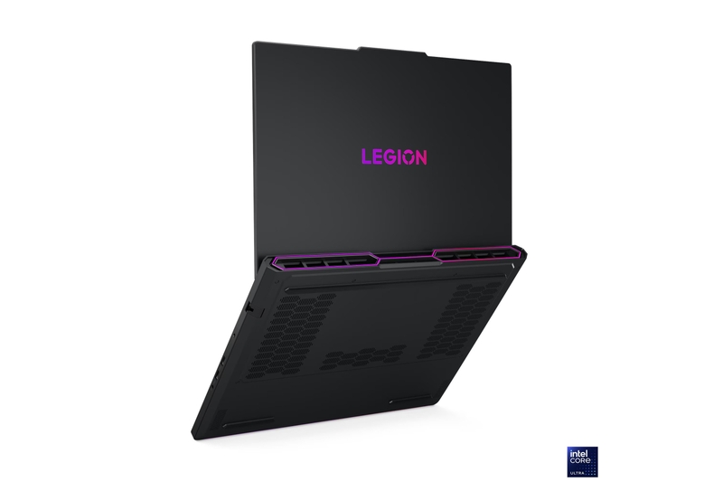 Lenovo-Gaming-Legion-Pro-7-16IAX10H-8.jpg