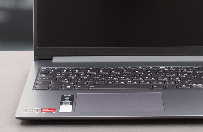 Đánh giá Lenovo Slim 3 15ABR8 - 10