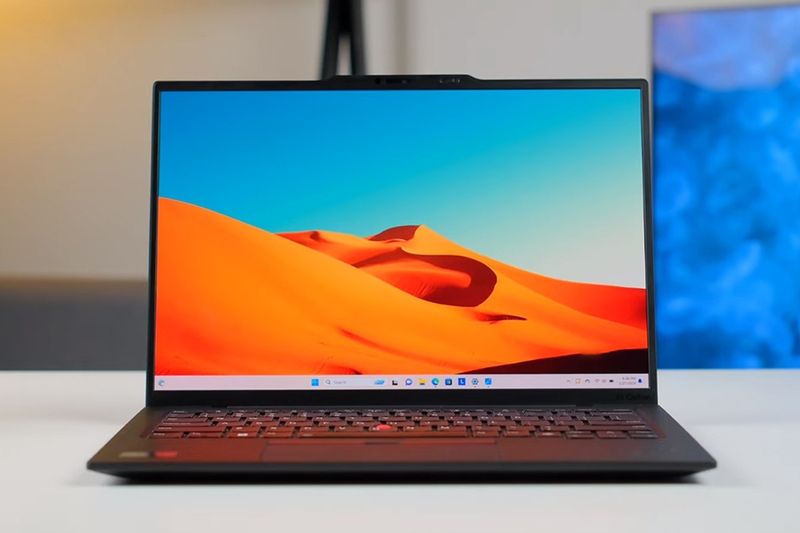 Màn hình sắc nét, bảo mật an toàn