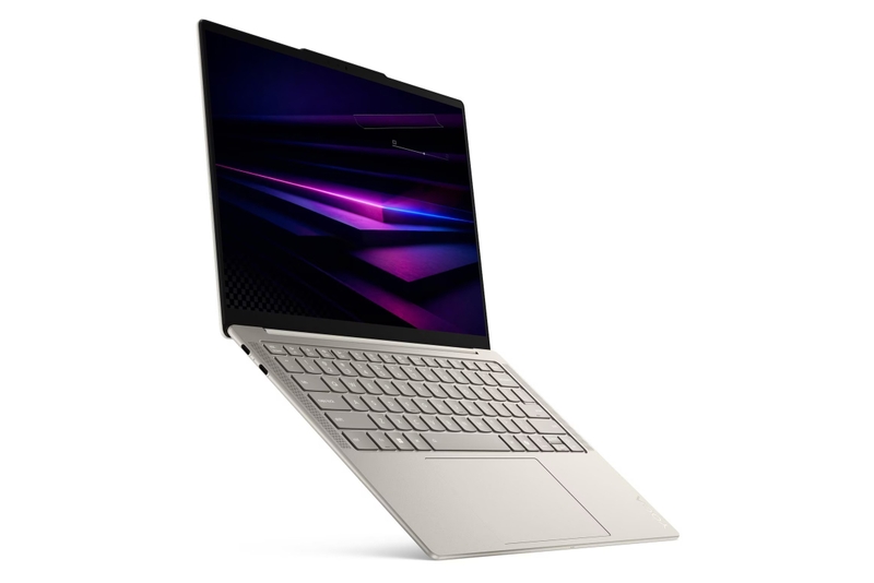Lenovo-Yoga-Slim-7-14IPH11-gold-4.jpg