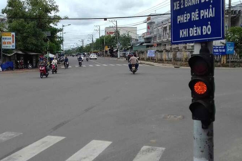 Lỗi vượt phải là một trong những vi phạm giao thông nghiêm trọng