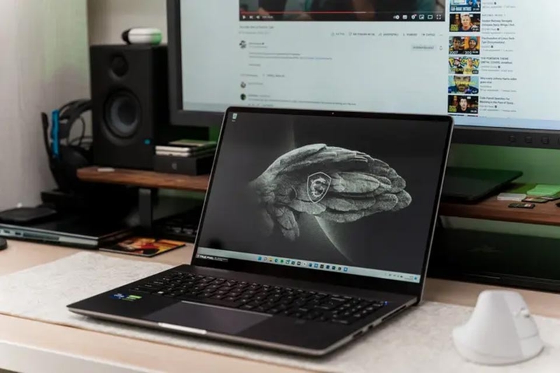 Laptop MSI CreatorPro Z16P B12UKST i7 12700H - 02