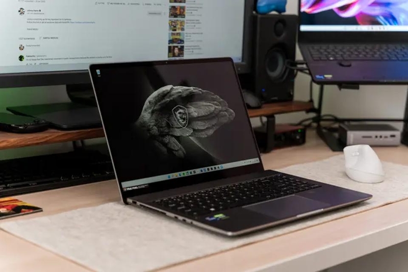 Laptop MSI CreatorPro Z16P B12UKST i7 12700H - 07