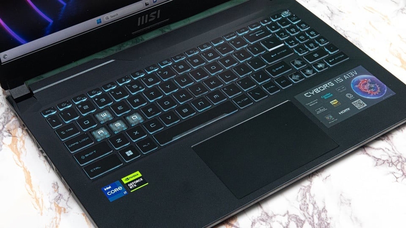 Laptop MSI Cyborg 15 A13VFK i7 13620H - 03