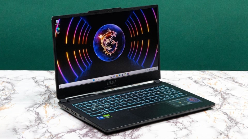 Laptop MSI Cyborg 15 A13VFK i7 13620H - 04