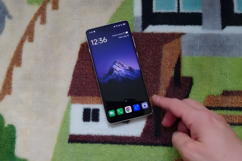 Màn hình LTPO AMOLED 120Hz