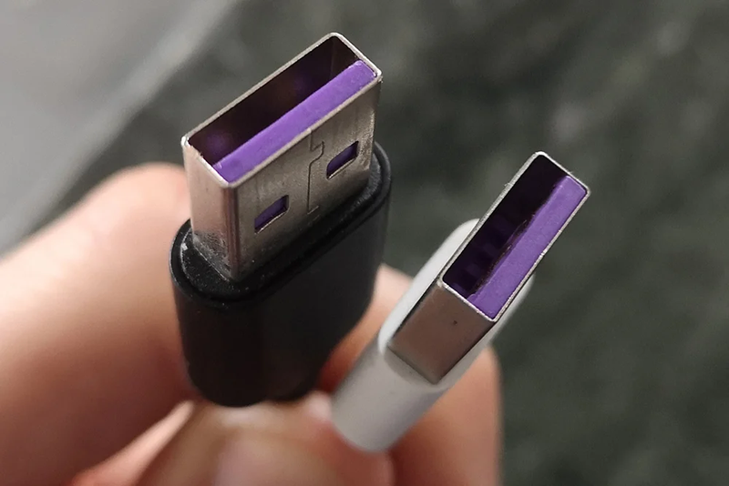 Màu sắc của cổng USB có quan trọng không 3.png