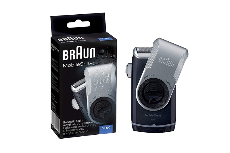 Braun M90 là máy cạo râu cầm tay tiện dụng
