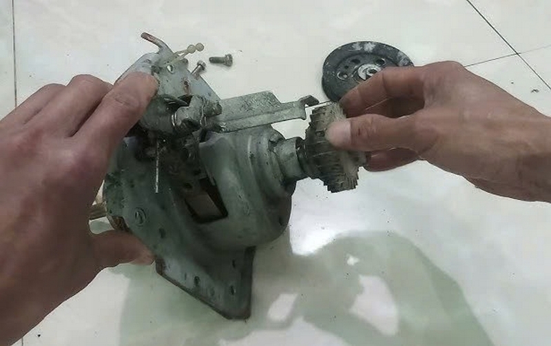 Máy giặt Teka kêu to khi vắt ảnh 4