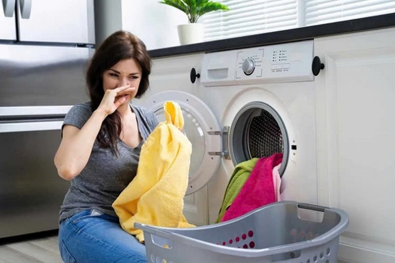 Máy giặt có mùi khét khi vận hành ảnh 1