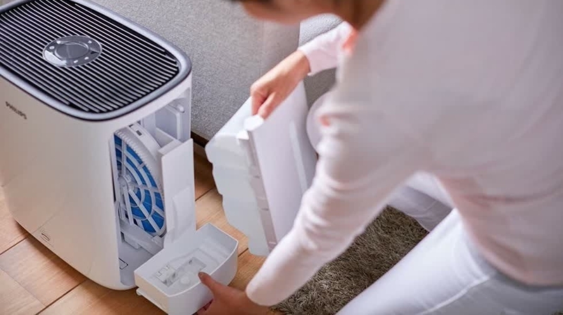 M&aacute;y h&uacute;t ẩm b&aacute;o lỗi E1 4