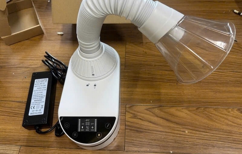 Máy hút bụi để bàn ảnh 1