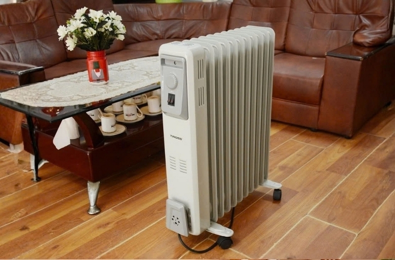 Máy sưởi dầu kêu lạch cạch ảnh 1