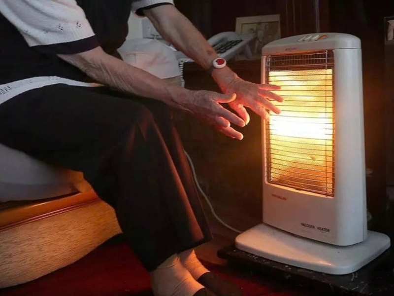 Máy sưởi dầu kêu lạch cạch ảnh 6