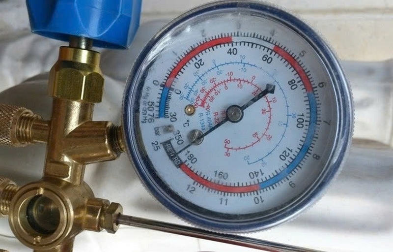 Mẹo dùng đồng hồ đo gas máy lạnh đúng cách ảnh 2