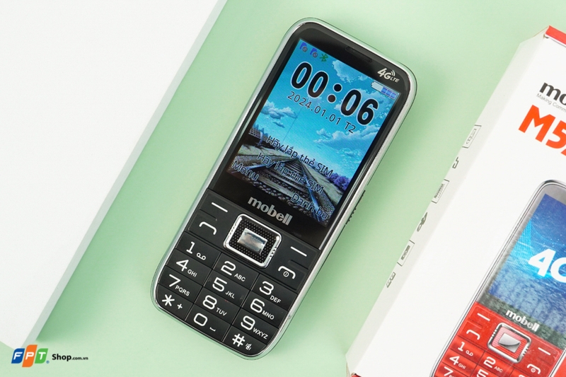 Mobell M539 4G vẫn được trang bị màn hình kích thước&nbsp;2.8 inch