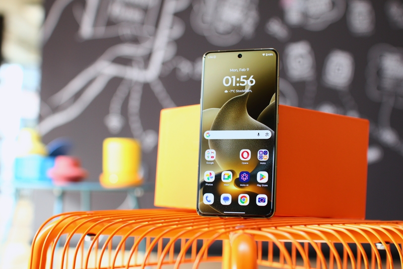 Motorola-Signature-2.jpg