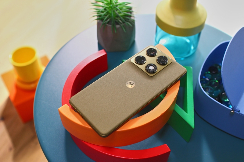 Motorola-Signature-8.jpg