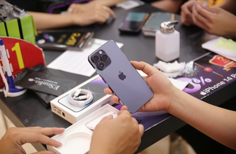 Mua điện thoại iPhone ở đâu rẻ ảnh 6