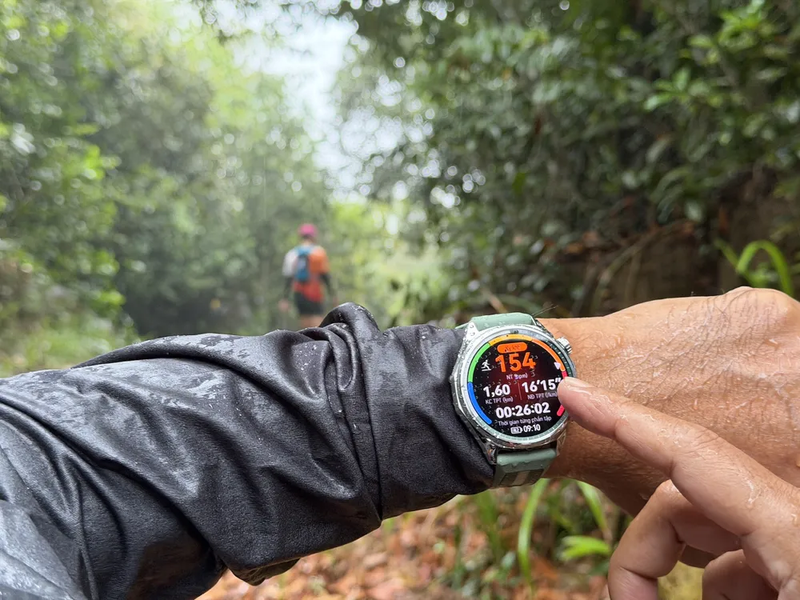 Nên chọn mua Huawei Watch hay Apple Watch h3.png
