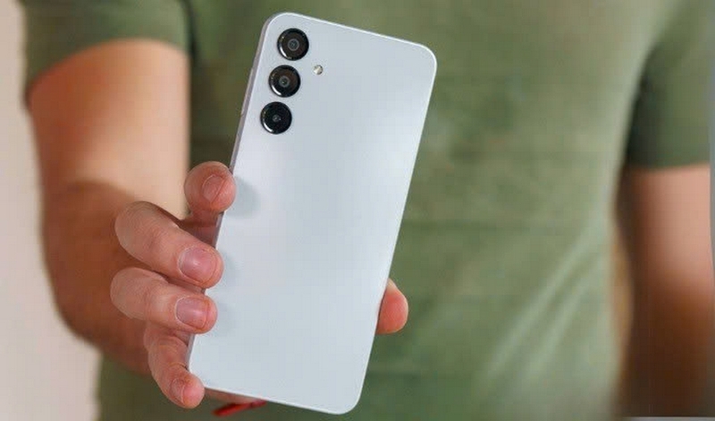 Nên mua Galaxy A16 4G hay Xiaomi Redmi 14R ảnh 1